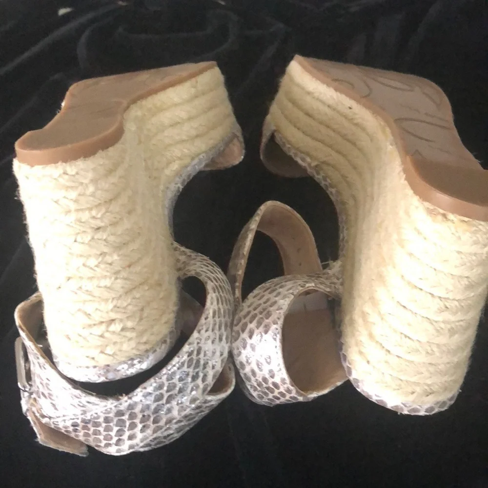 .Via Spiga Silver Platform Sandals